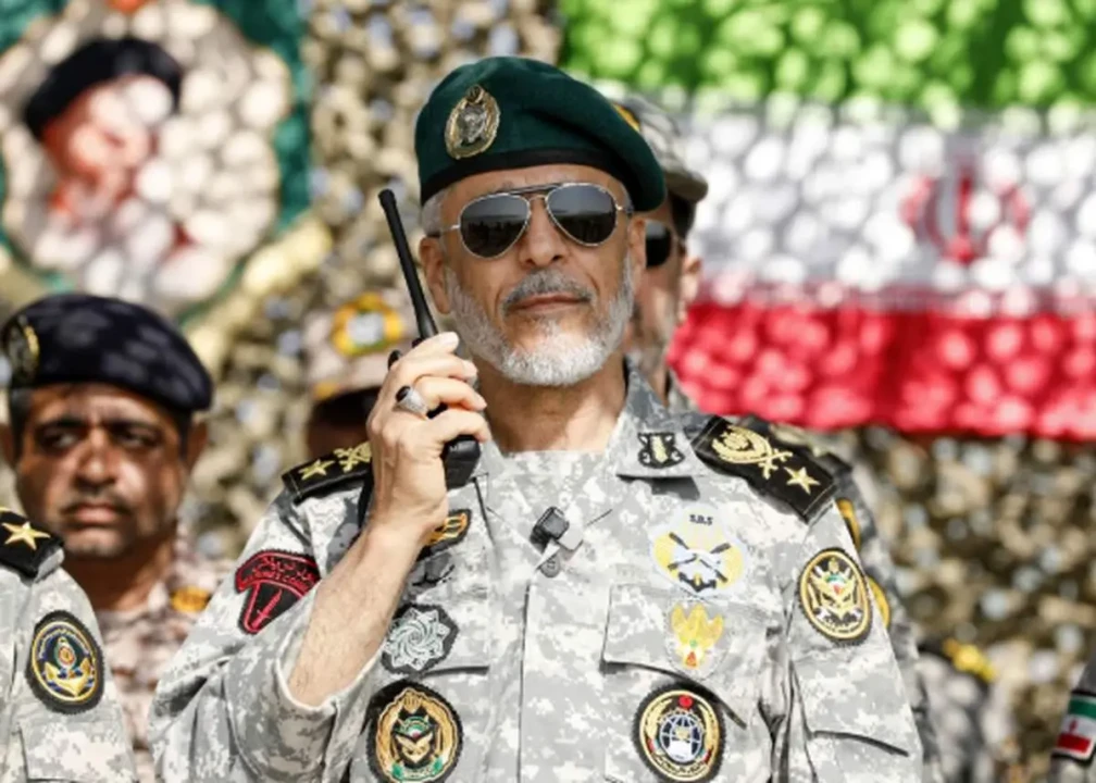 دریادار سیاری: ما به دنبال نشان دادن فرهنگ و اصالت و ارزشهای اسلامی و انقلابی و جوانمردی هستیم دریادار سیاری: ما به دنبال نشان دادن فرهنگ و اصالت و ارزشهای اسلامی و انقلابی و جوانمردی هستیم