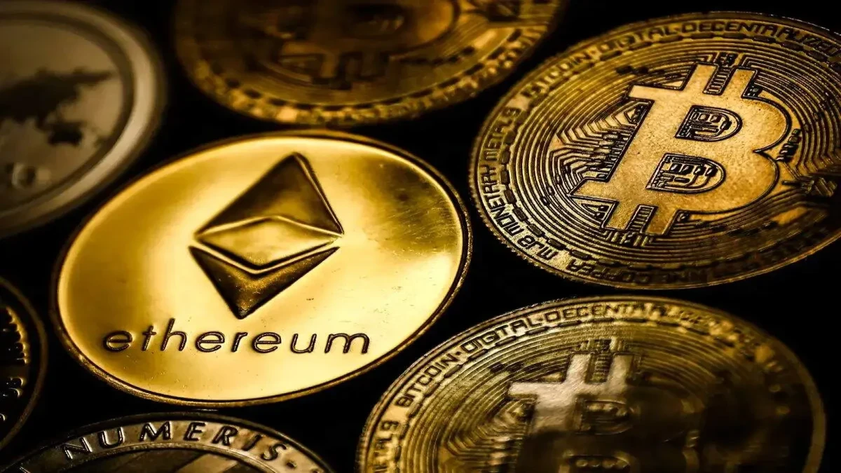 قیمت بیت‌کوین و اتریوم امروز یکشنبه ۳ آبان ۱۴۰۵
