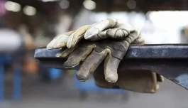 حقوق کارگران کفاف چند روز زندگی را می‌دهد؟ پاسخ تکان‌دهنده است/ شورای عالی کار فردا مزد را ترمیم می‌کند؟